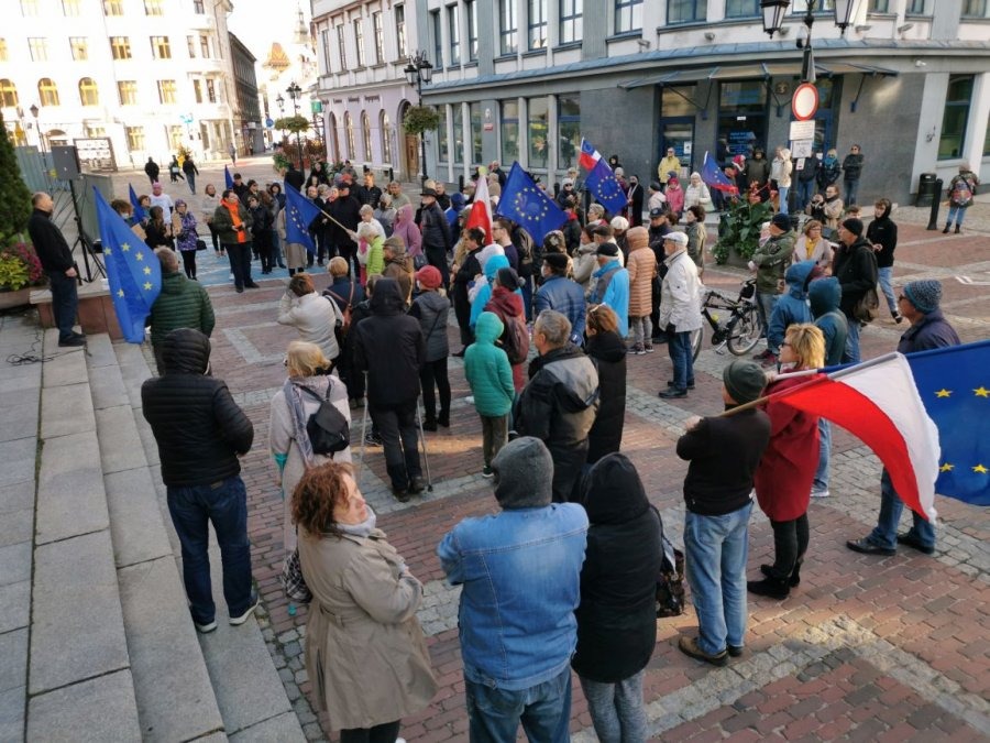Protest przeciwko nieludzkiemu traktowaniu uchodźców. Jutro kolejny ZDJĘCIA