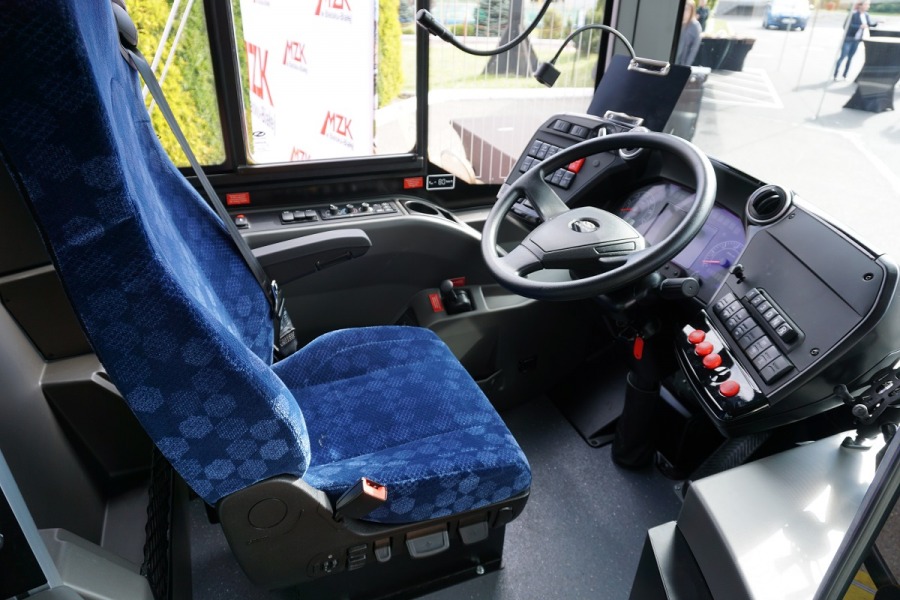 Nowe autobusy w MZK. Mają tapicerki wybrane przez mieszkańców ZDJĘCIA