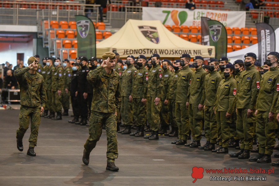 Przyjedź mamo na przysięgę! Gala mundurowa pod Dębowcem ZDJĘCIA
