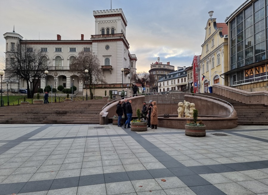 „Murem za polskim mundurem”. Pikieta poparcia dla obrońców granic - film i foto