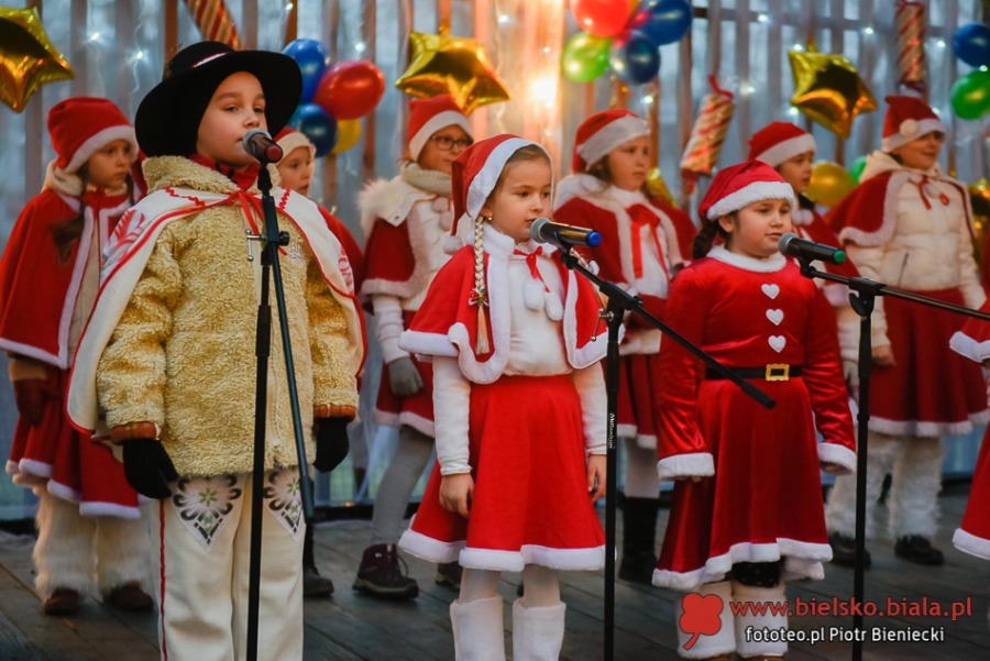 Super paczki dla dzieciaków. Mikołajkowy bieg charytatywny w Bielsku-Białej ZDJĘCIA