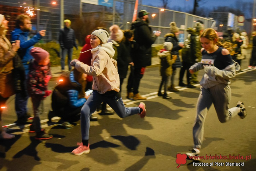 Super paczki dla dzieciaków. Mikołajkowy bieg charytatywny w Bielsku-Białej ZDJĘCIA