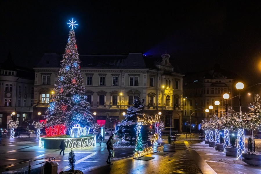 Zachwycające ulice Bielska-Białej. Znów będziemy Świetlną Stolicą Polski? ZDJĘCIA