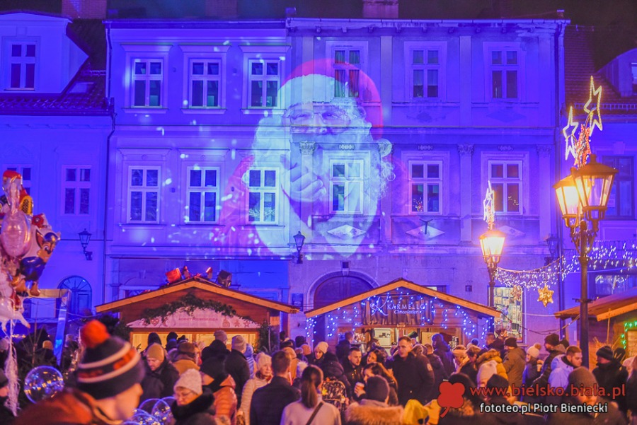 Tłum szczelnie wypełnił Rynek. Fanki Dawida przebyły nawet 600 km! ZDJĘCIA