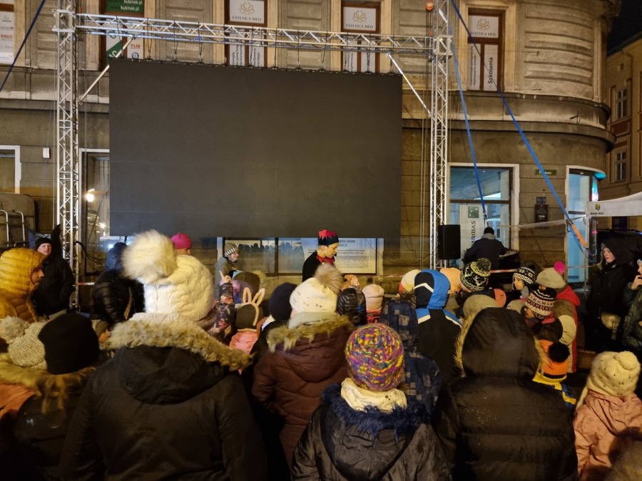 Efektowne show pirotechniczne oczarowało publiczność. Takich widowisk nam trzeba! ZDJĘCIA