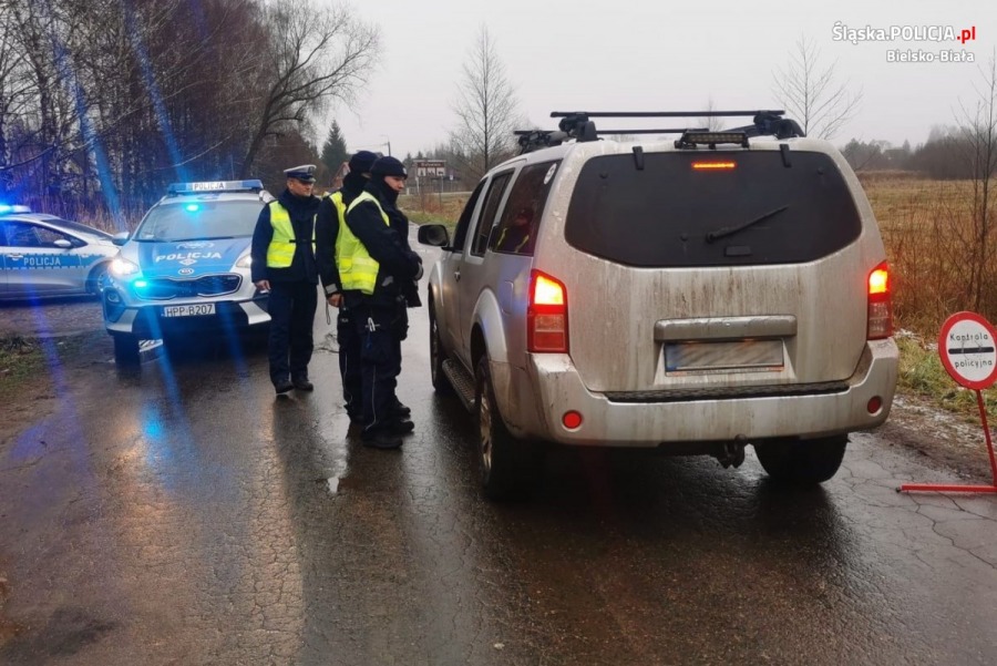 Naczelnik drogówki na granicy z Białorusią. Są tam też inni bielscy policjanci ZDJĘCIA