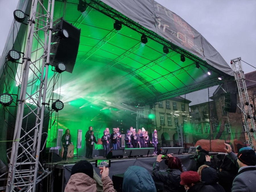 Przejrzyj na oczy! WOŚP wspiera Polaków w potrzebie FILMY I ZDJĘCIA