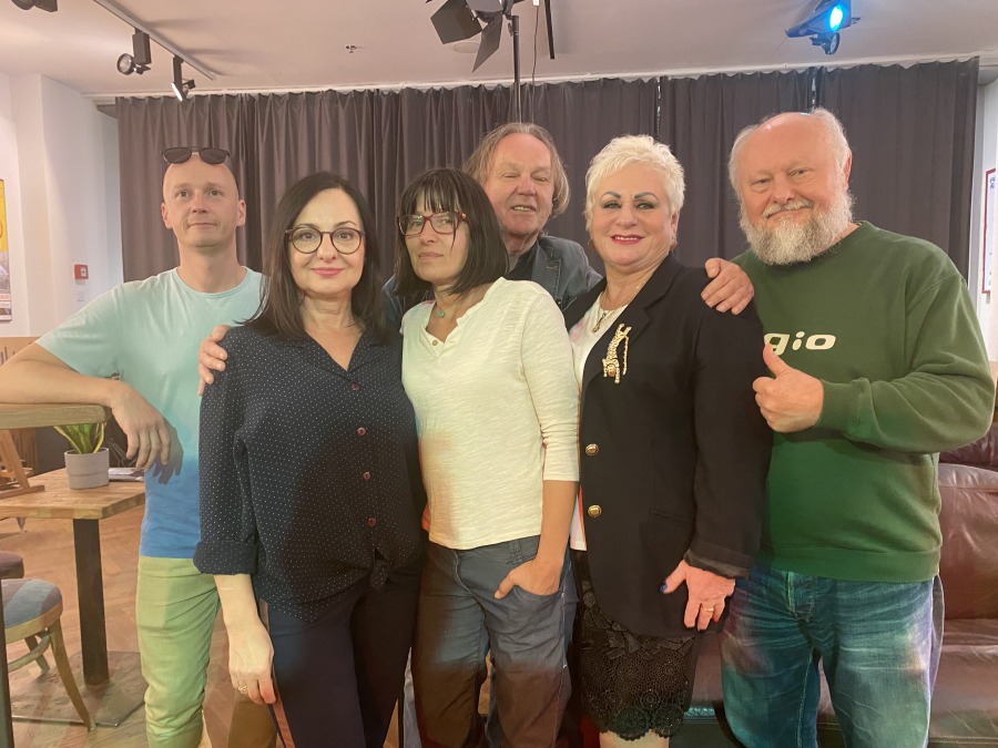Bielsko-Biała w piwnicy. Premiera filmu z udziałem znanych bielszczan ZDJĘCIA i FILM
