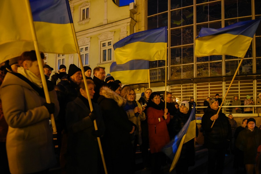 Ukraina potrzebuje naszej pomocy! Silny głos bielszczan na placu Chrobrego ZDJĘCIA
