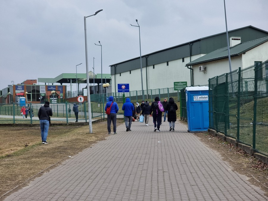 Portal bielsko.biala.pl jedzie z darami na granicę. Relacja na żywo AKTUALIZACJA