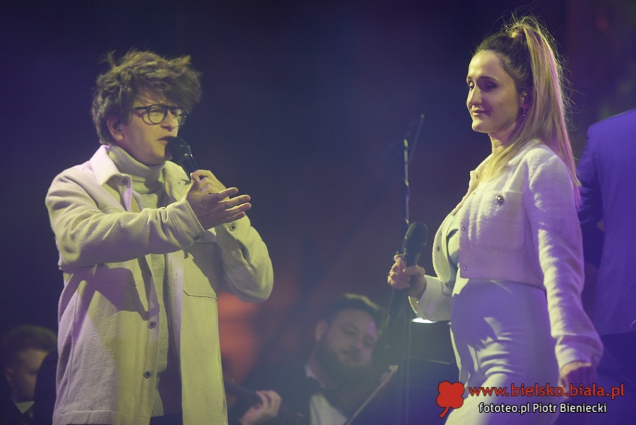 Tłumy na Rynku. Hity muzyki filmowej w spektakularnej oprawie ZDJĘCIA