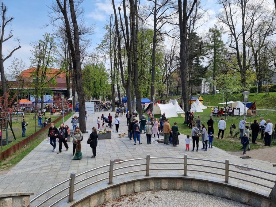 Prawdziwa gratka dla fanów „Władcy Pierścieni” i „Gwiezdnych Wojen” ZDJĘCIA
