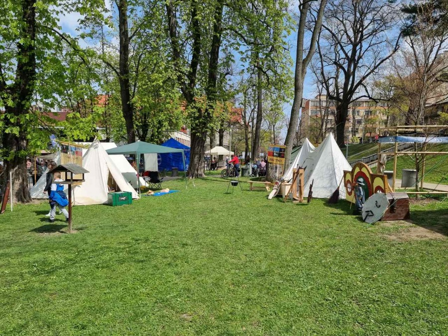 Prawdziwa gratka dla fanów „Władcy Pierścieni” i „Gwiezdnych Wojen” ZDJĘCIA