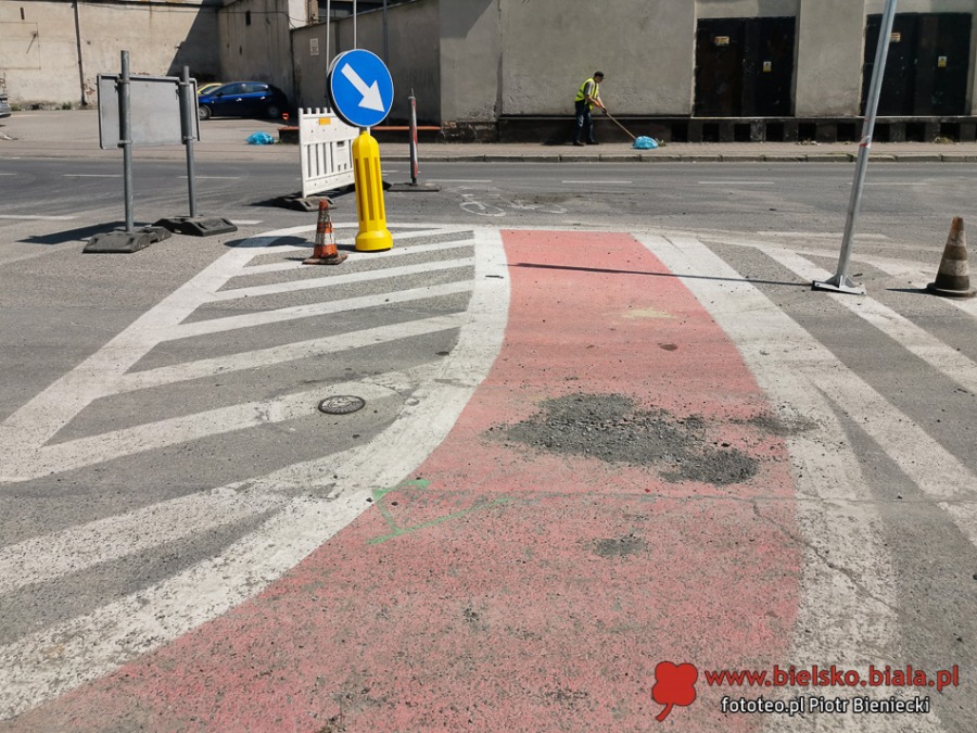 Koszmar na sztandarowej trasie rowerowej. Zagrożenia dla rowerzystów ZDJĘCIA