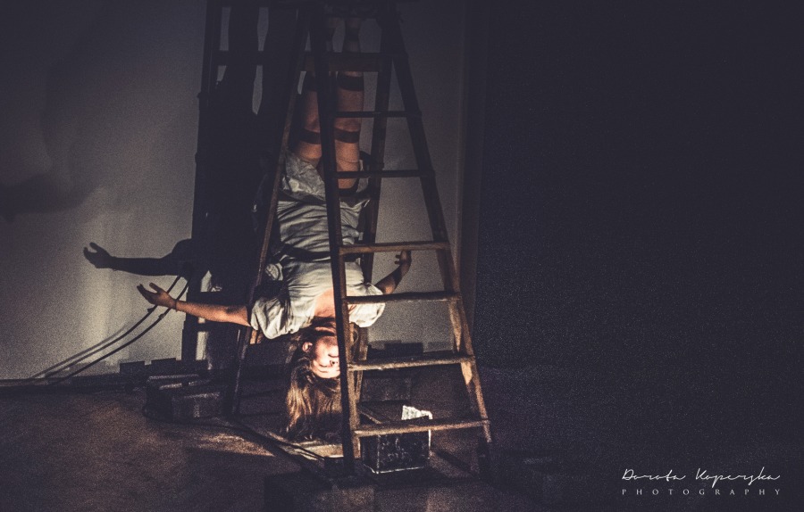 Wielki teatr w Bielsku-Białej. Publiczność zachwycona grą aktorów - ZDJĘCIA I WIDEO