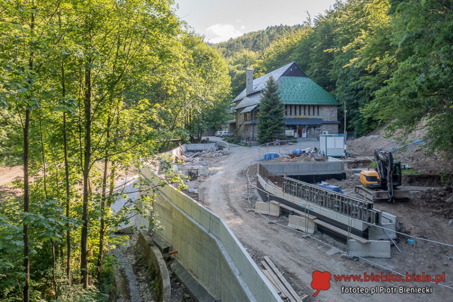 Beton pod Szyndzielnią. Kontrowersyjna inwestycja nabiera kształtów ZDJĘCIA