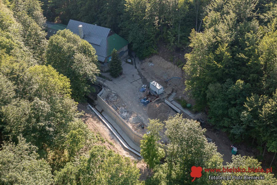 Beton pod Szyndzielnią. Kontrowersyjna inwestycja nabiera kształtów ZDJĘCIA