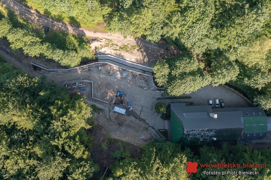 Beton pod Szyndzielnią. Kontrowersyjna inwestycja nabiera kształtów ZDJĘCIA