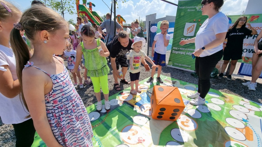 Smakołyki i prezenty. Wymarzony Dzień Dziecka w Wapienicy ZDJĘCIA