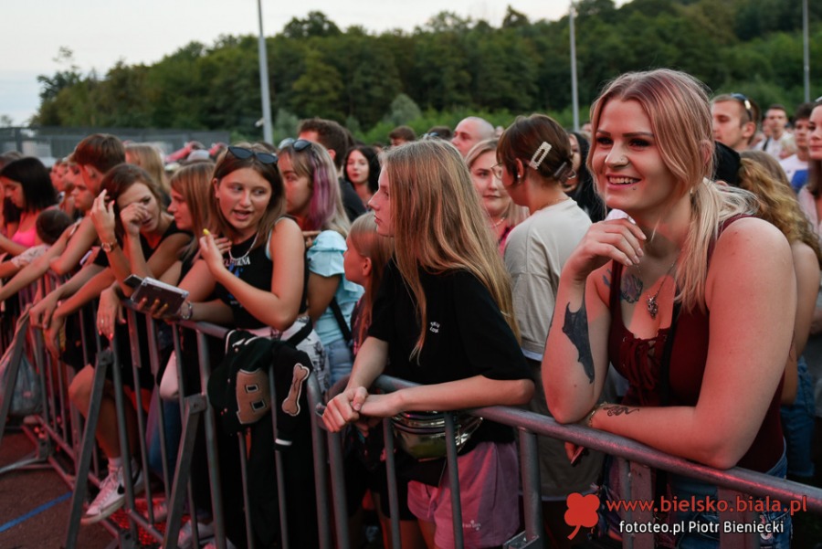 Konfetti, pirotechnika i Sobel. Młoda publiczność była zachwycona ZDJĘCIA