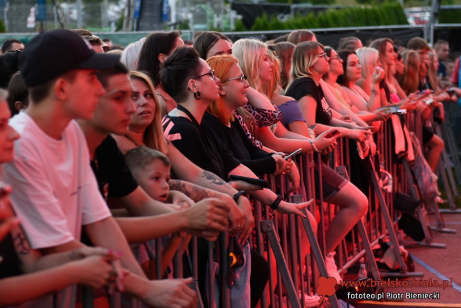Konfetti, pirotechnika i Sobel. Młoda publiczność była zachwycona ZDJĘCIA