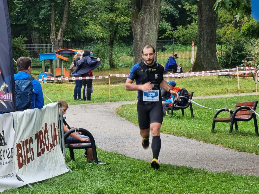 Słynny bieg górski w Bielsku-Białej. 13 godzin na morderczej trasie ZDJĘCIA