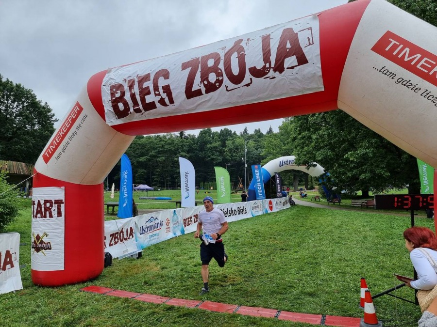 Słynny bieg górski w Bielsku-Białej. 13 godzin na morderczej trasie ZDJĘCIA