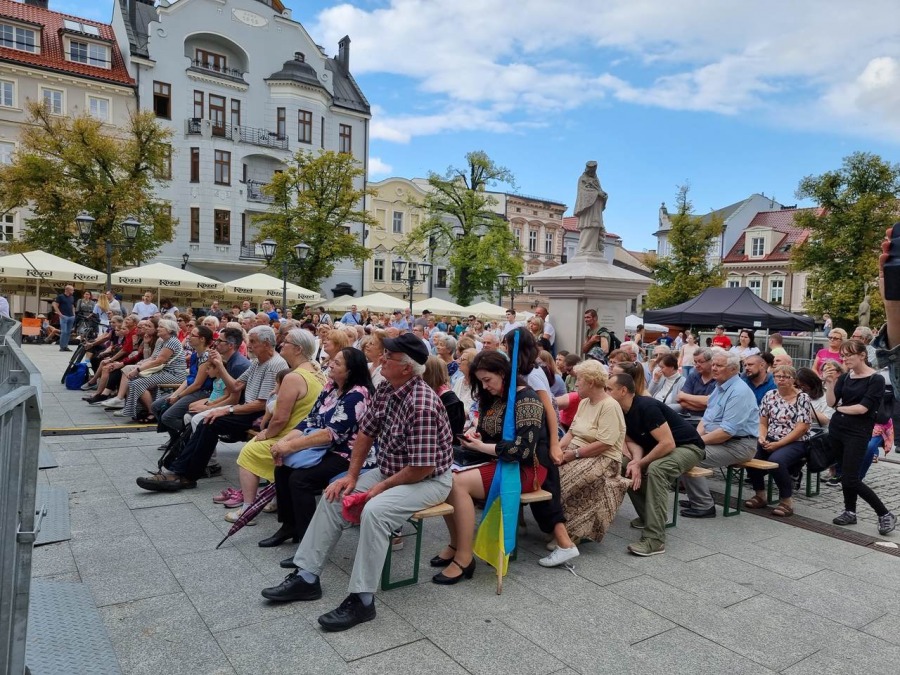 Ramię w ramię z Ukraińcami. W Bielsku-Białej w rocznicę „Cudu nad Wisłą” ZDJĘCIA