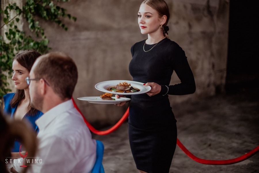 Niezwykła kolacja pod gwiazdami. Najmodniejsza kuchnia świata teraz w Bielsku-Białej! ZDJĘCIA