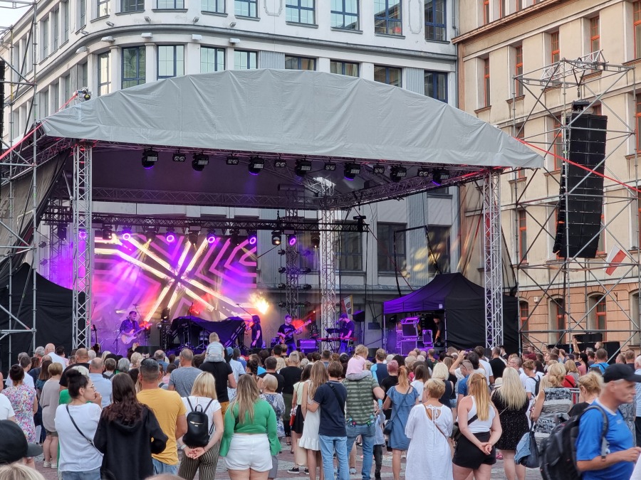 Bielsko-Biała już świętuje! Duża frekwencja na pierwszym koncercie ZDJĘCIA