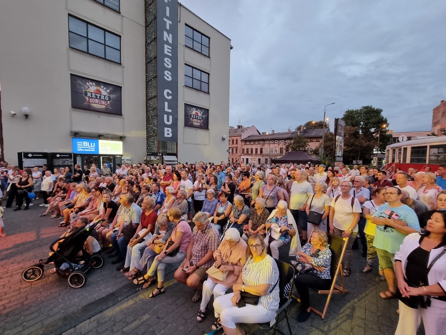 Koncert przed Grepielnią. Interweniowała straż pożarna - foto