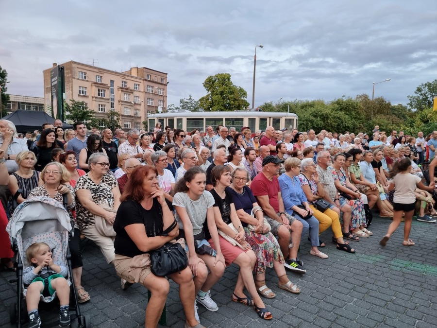 Koncert przed Grepielnią. Interweniowała straż pożarna - foto
