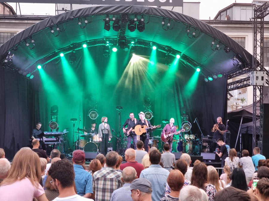 Koncert przed Grepielnią. Interweniowała straż pożarna - foto