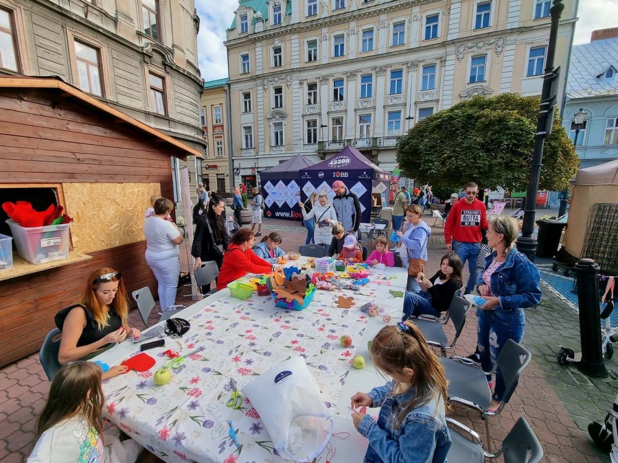 Ruszył długo wyczekiwany jarmark. Dziś i jutro pokazy i degustacje ZDJĘCIA