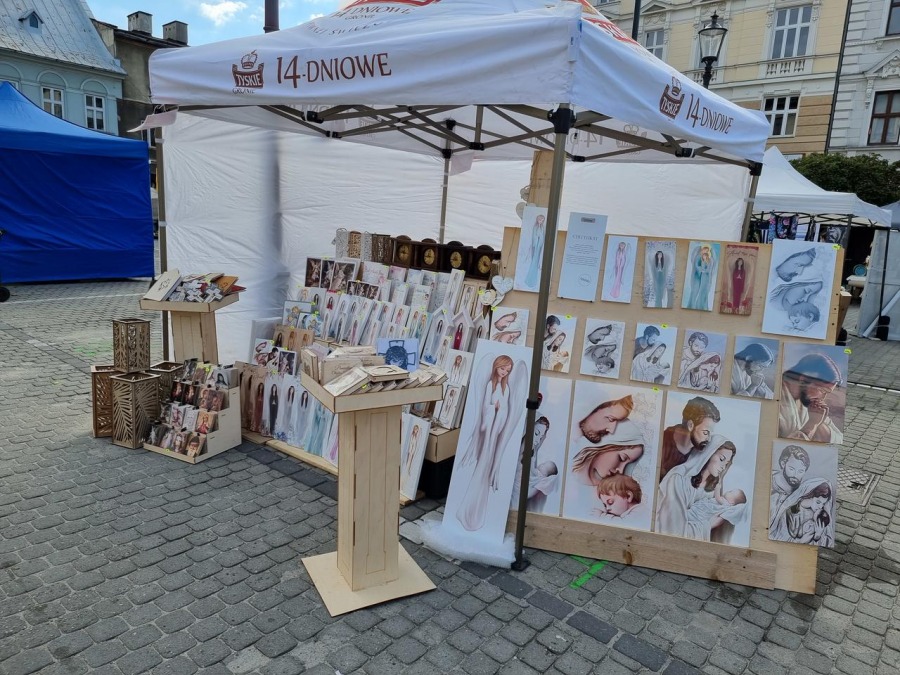 Ruszył długo wyczekiwany jarmark. Dziś i jutro pokazy i degustacje ZDJĘCIA