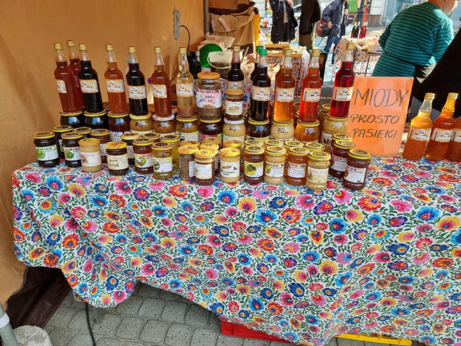 Ruszył długo wyczekiwany jarmark. Dziś i jutro pokazy i degustacje ZDJĘCIA