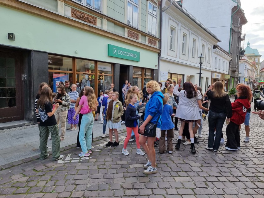 Dzień, gdy ożyła ul. 11 Listopada. Tańce z bufetem w centrum miasta ZDJĘCIA