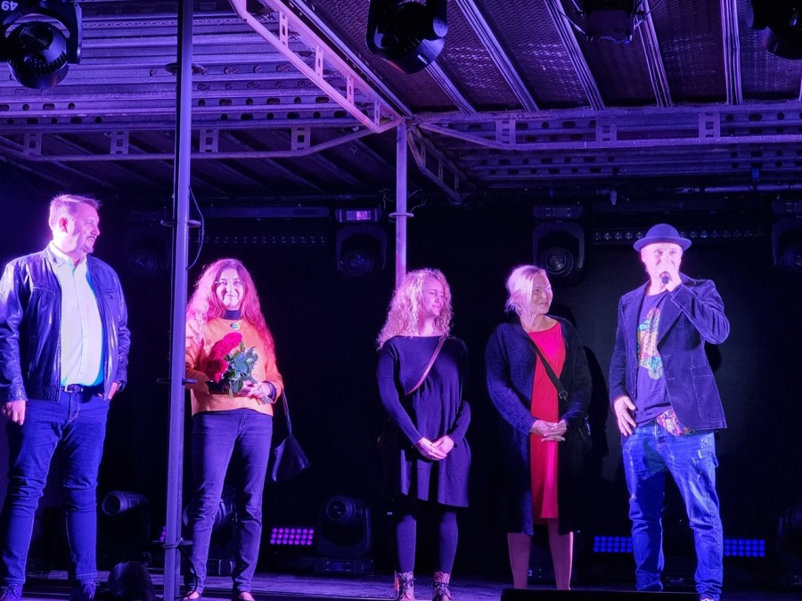 Trzypiętrowa scena na środku ulicy. Koncert, jakiego jeszcze w Bielsku-Białej nie było! ZDJĘCIA
