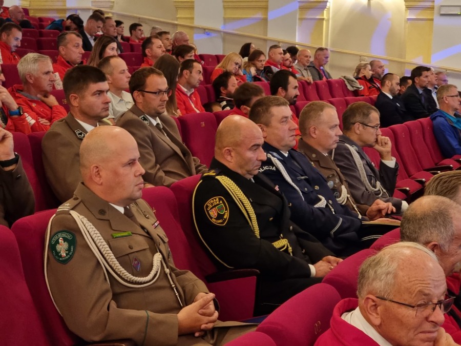 Wielkie święto dzielnych ludzi. Bez wahania niosą pomoc w górach ZDJĘCIA