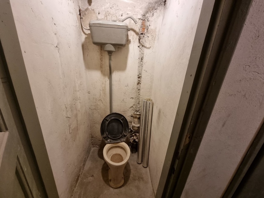 Tajemniczy bunkier w podstawówce. Byliśmy w schronie przeciwatomowym! ZDJĘCIA