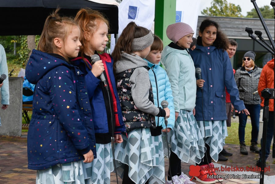 Pogoda w kratkę. Trudne warunki na trasie Rodzinnego Rajdu Rowerowego ZDJĘCIA