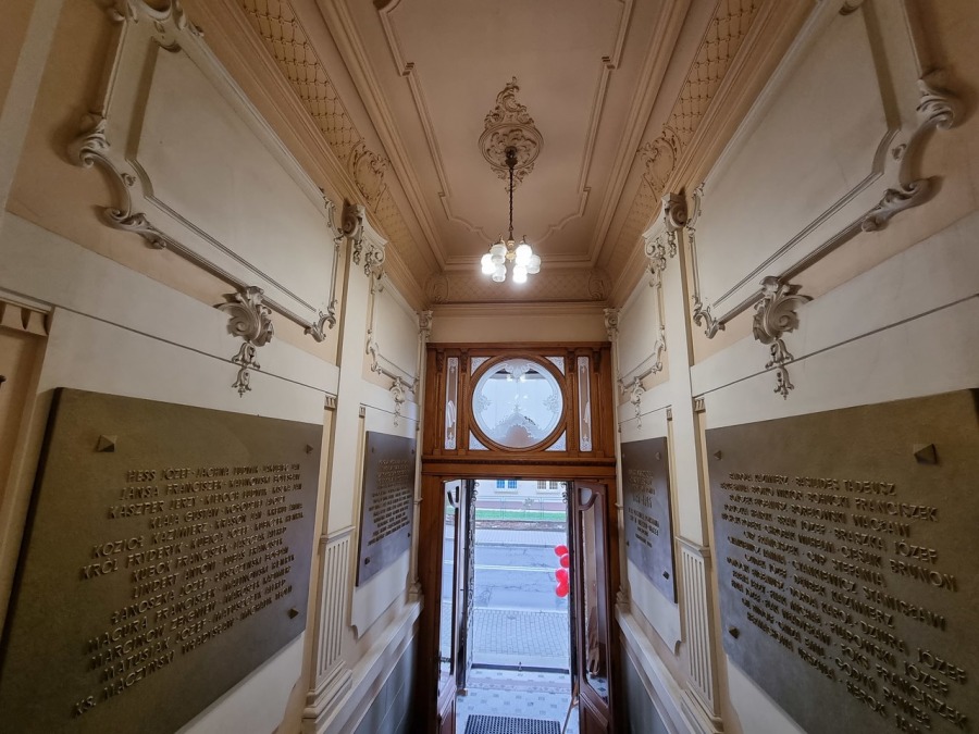 Znany pałac odsłania tajemnice. To jeden z najcenniejszych zabytków Bielska-Białej ZDJĘCIA