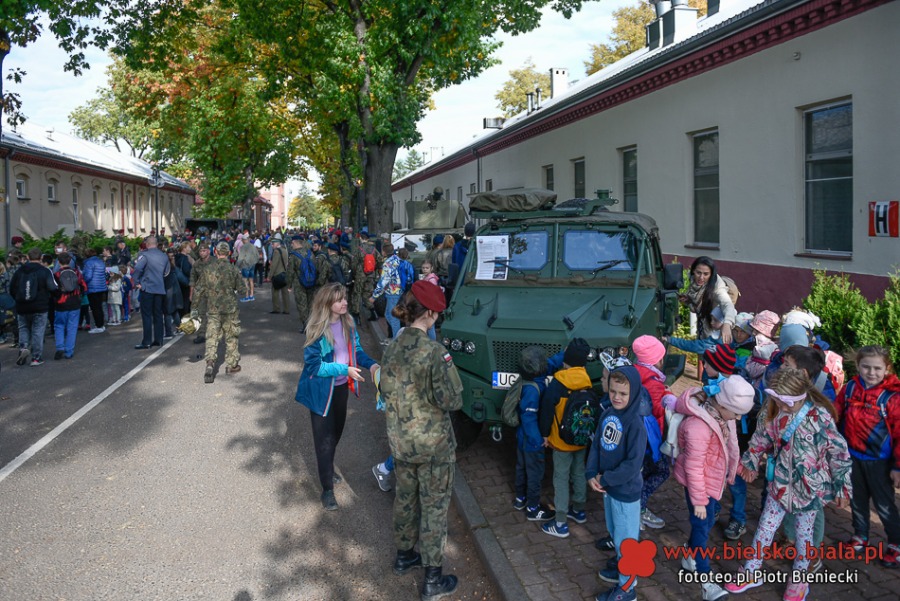 Szturm budynków w centrum Bielska-Białej. Bohaterowie z Karbali pokazali twarze ZDJĘCIA
