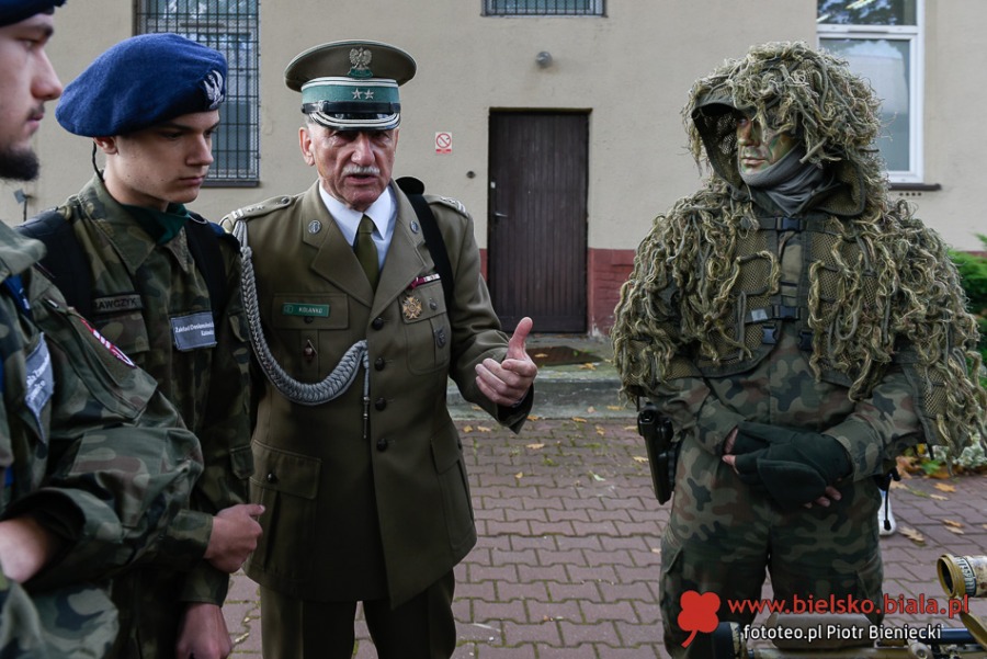 Szturm budynków w centrum Bielska-Białej. Bohaterowie z Karbali pokazali twarze ZDJĘCIA