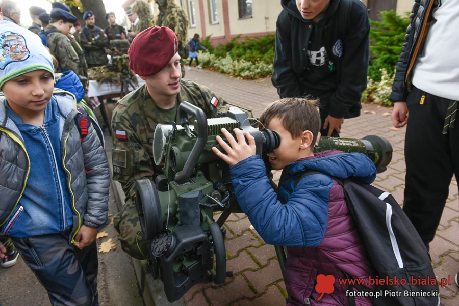 Szturm budynków w centrum Bielska-Białej. Bohaterowie z Karbali pokazali twarze ZDJĘCIA