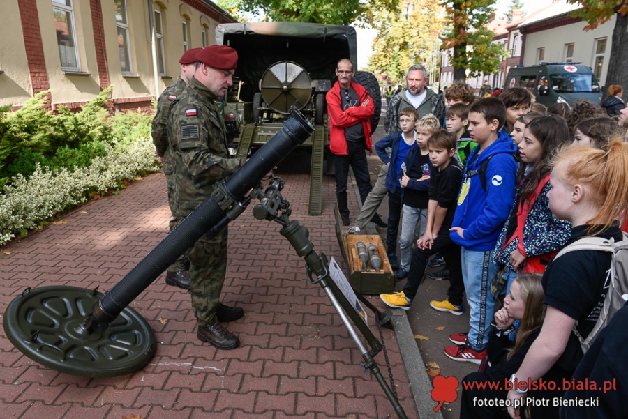 Szturm budynków w centrum Bielska-Białej. Bohaterowie z Karbali pokazali twarze ZDJĘCIA