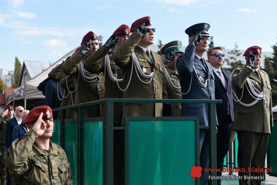 Szturm budynków w centrum Bielska-Białej. Bohaterowie z Karbali pokazali twarze ZDJĘCIA