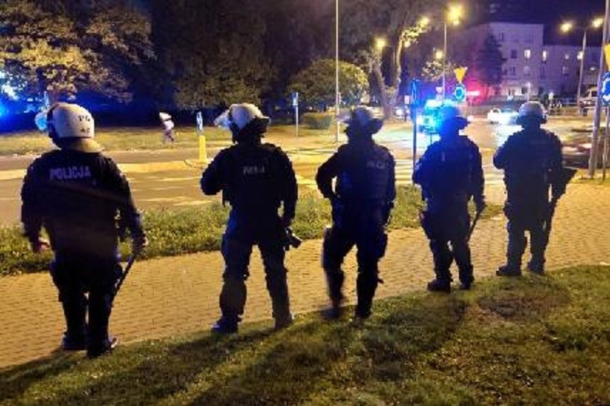Mecz podwyższonego ryzyka. Incydenty na Stadionie Miejskim ZDJĘCIA