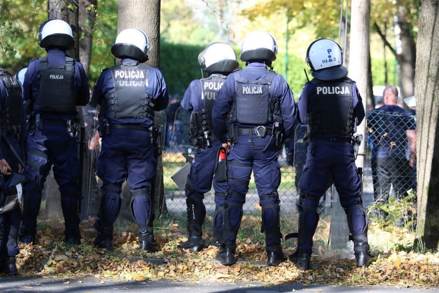 Awantura na meczu Rekordu z Pogonią Szczecin. Ochrona użyła gazu ZDJĘCIA