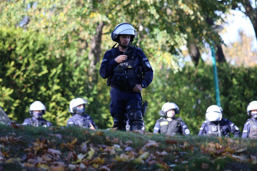 Awantura na meczu Rekordu z Pogonią Szczecin. Ochrona użyła gazu ZDJĘCIA